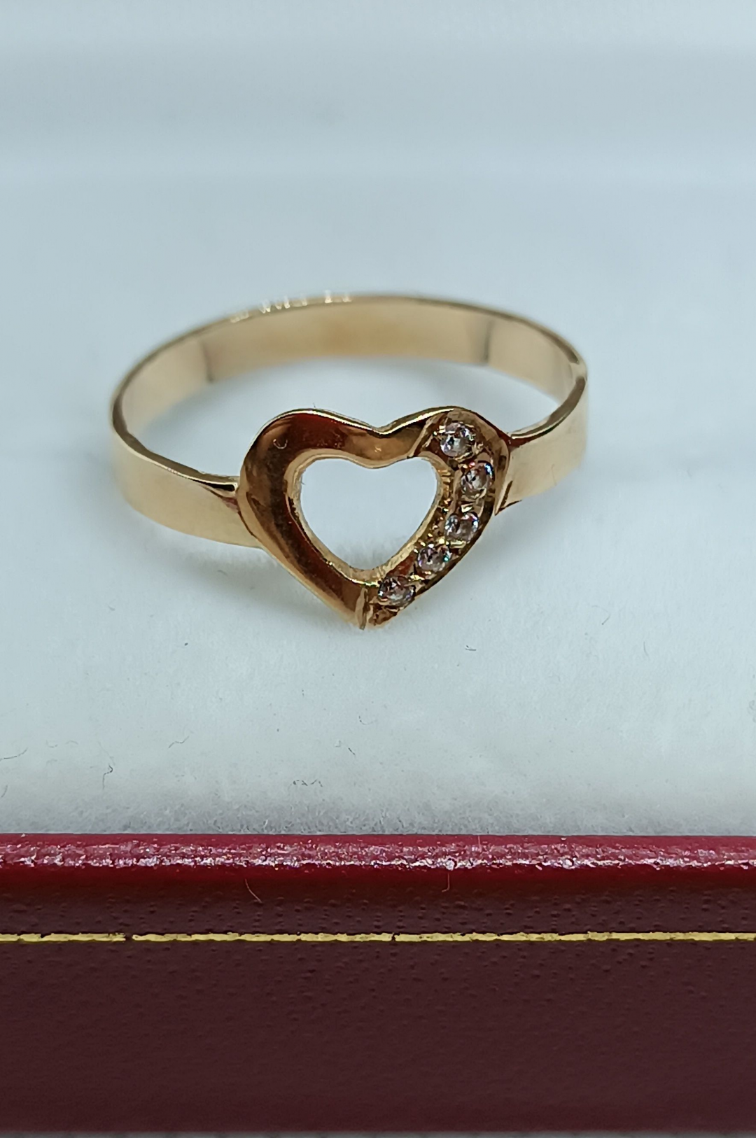 Anillo corazón en oro